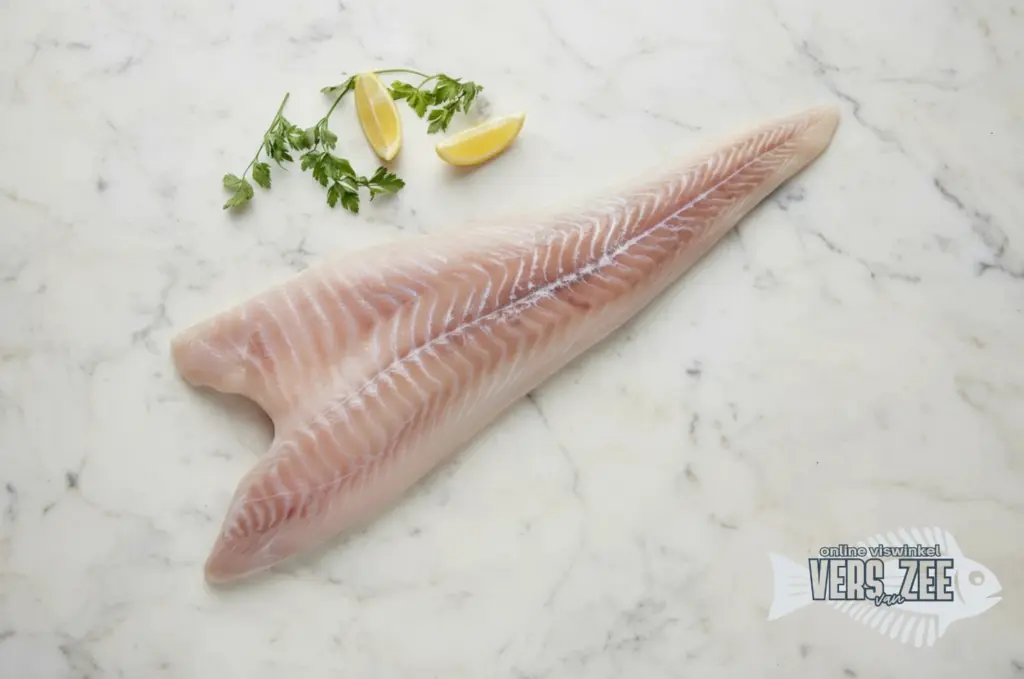 Verse kabeljauwfilet met citroen en kruiden